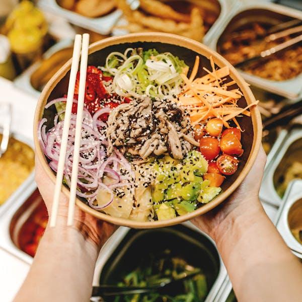 Poke bowl gà